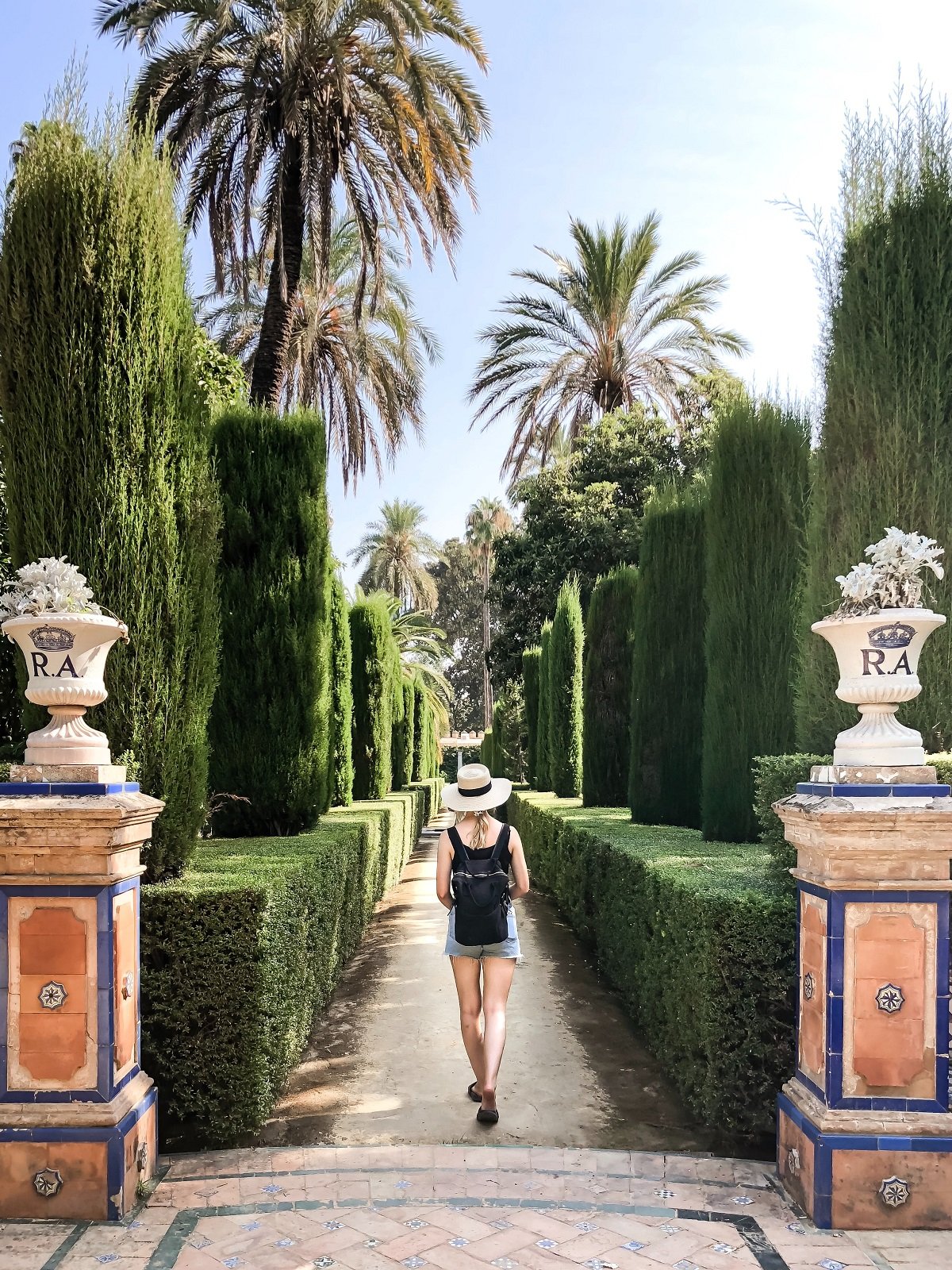 Essential Tips for Solo Travelers in Seville